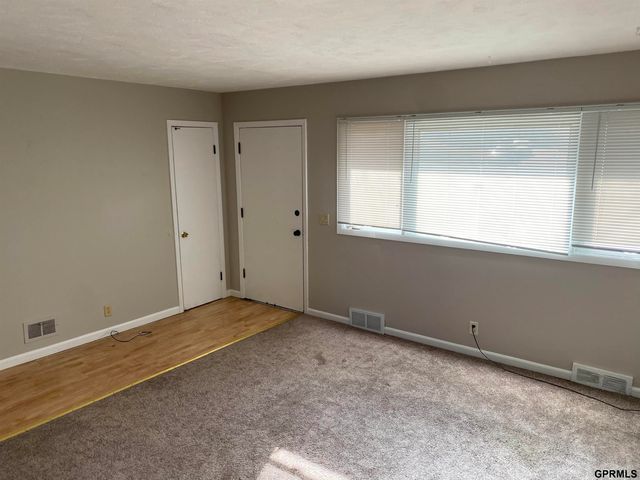 2210 Power Drive, Bellevue, NE 68005