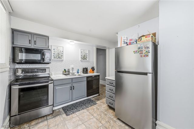236 N Heights Avenue, Youngstown, OH 44505