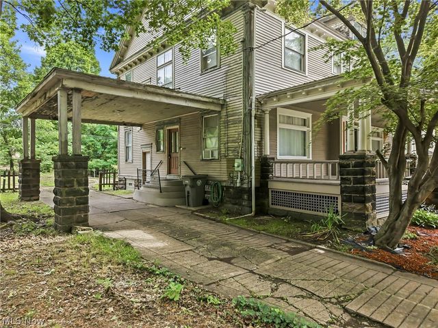 236 N Heights Avenue, Youngstown, OH 44505