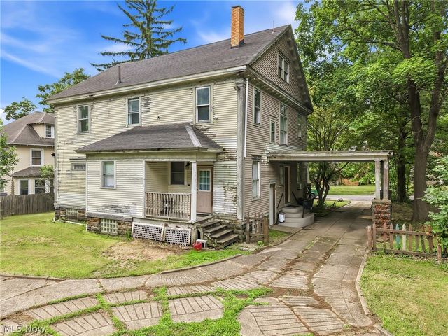 236 N Heights Avenue, Youngstown, OH 44505
