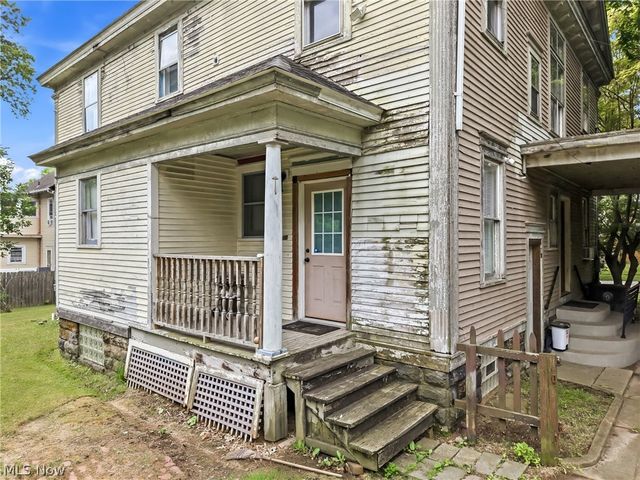 236 N Heights Avenue, Youngstown, OH 44505