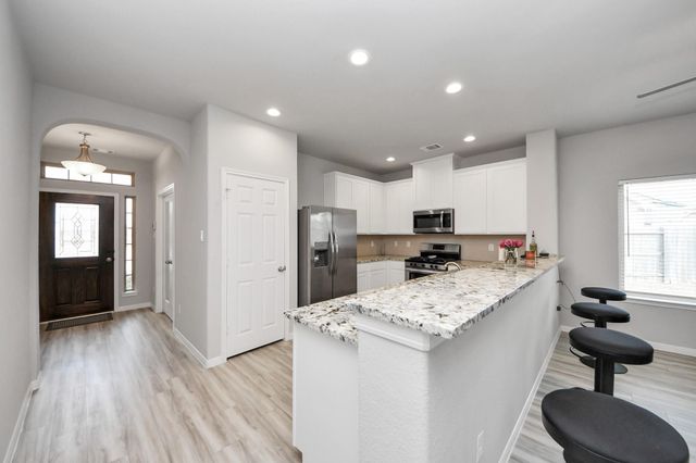 1654 Sequoia Run Drive, Rosharon, TX 77583