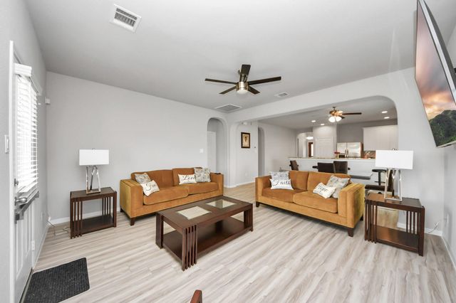 1654 Sequoia Run Drive, Rosharon, TX 77583