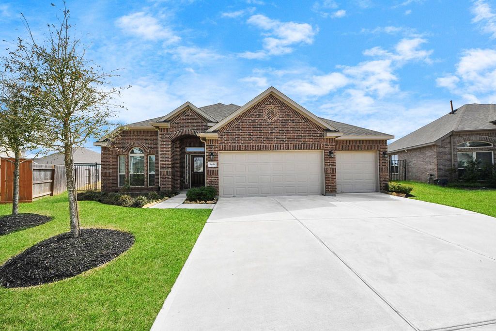 1654 Sequoia Run Drive, Rosharon, TX 77583
