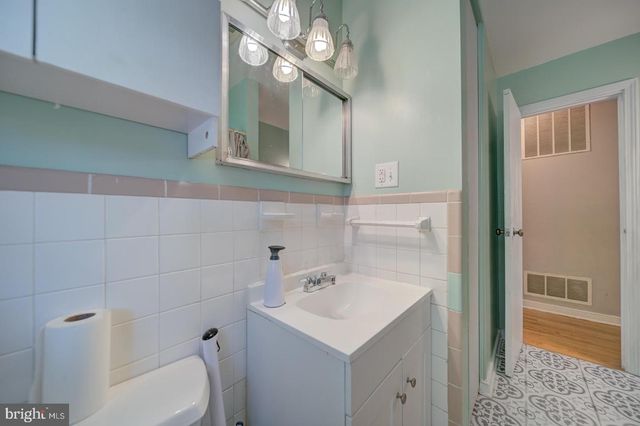 1011 FICKLEN RD, Fredericksburg, VA 22405