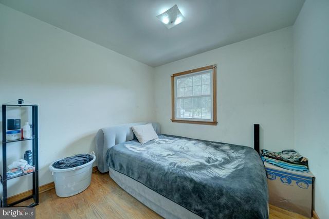 1011 FICKLEN RD, Fredericksburg, VA 22405