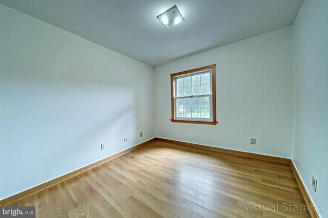 1011 FICKLEN RD, Fredericksburg, VA 22405