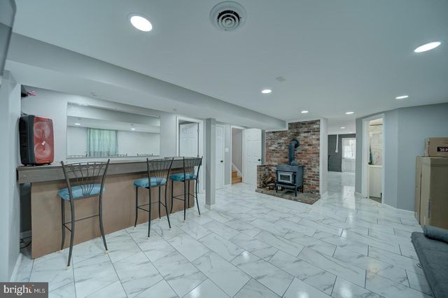 1011 FICKLEN RD, Fredericksburg, VA 22405