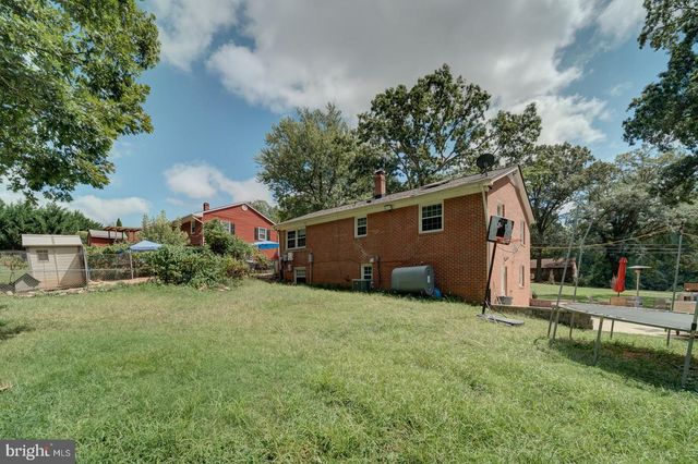 1011 FICKLEN RD, Fredericksburg, VA 22405