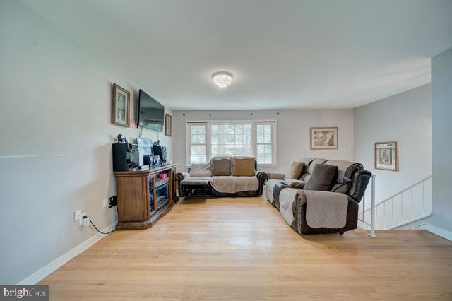 1011 FICKLEN RD, Fredericksburg, VA 22405