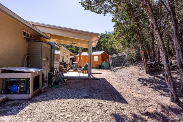 200 El Rancho Grande, Kerrville, TX 78028