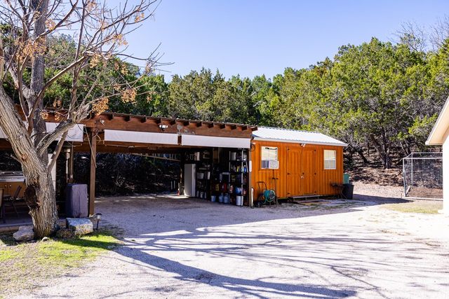 200 El Rancho Grande, Kerrville, TX 78028