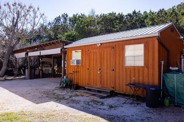 200 El Rancho Grande, Kerrville, TX 78028