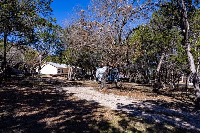 200 El Rancho Grande, Kerrville, TX 78028