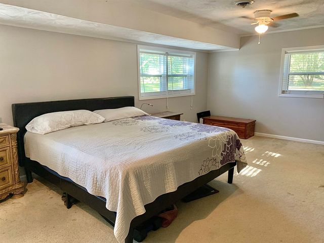 1038 LAKE ST, Bolivar, TN 38008