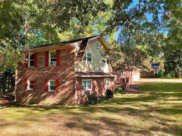 1038 LAKE ST, Bolivar, TN 38008