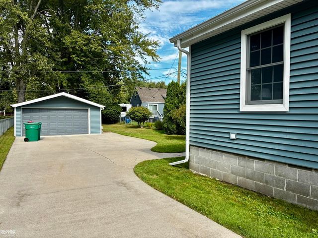 26737 Hickler Lane, Harrison Twp, MI 48045