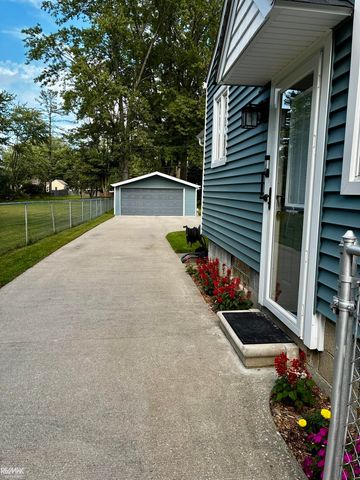 26737 Hickler Lane, Harrison Twp, MI 48045