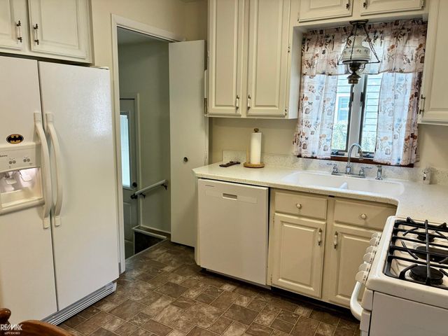 26737 Hickler Lane, Harrison Twp, MI 48045