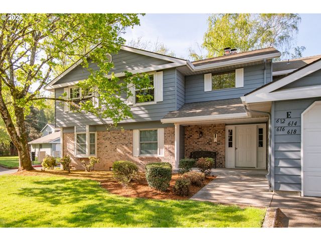 616 Sw EASTMAN Pkwy, Gresham, OR 97080