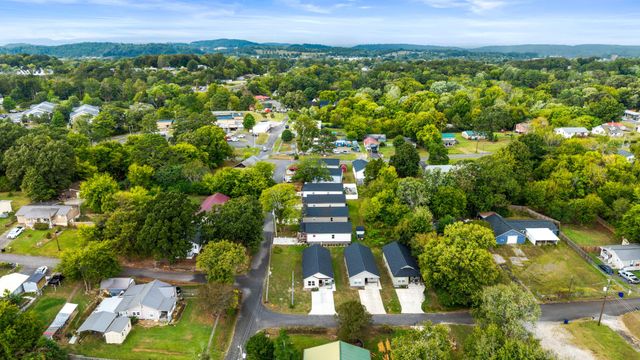 1594 Perry St, SE, Cleveland, TN 37311