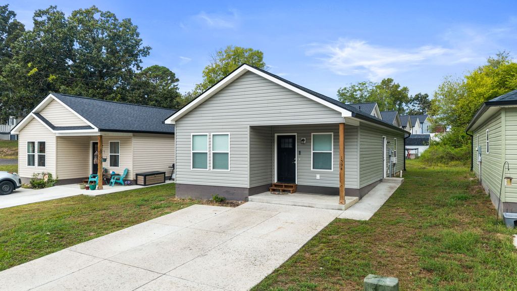 1594 Perry St, SE, Cleveland, TN 37311