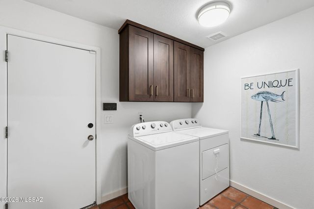 5140 E Woodgate Lane, Tucson, AZ 85712