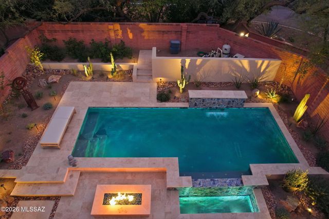 5140 E Woodgate Lane, Tucson, AZ 85712