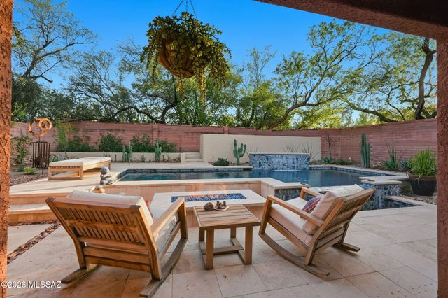 5140 E Woodgate Lane, Tucson, AZ 85712