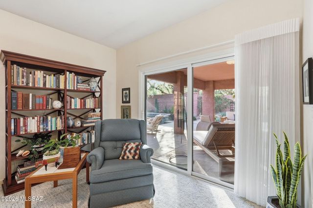 5140 E Woodgate Lane, Tucson, AZ 85712