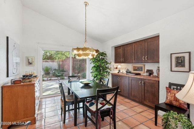 5140 E Woodgate Lane, Tucson, AZ 85712