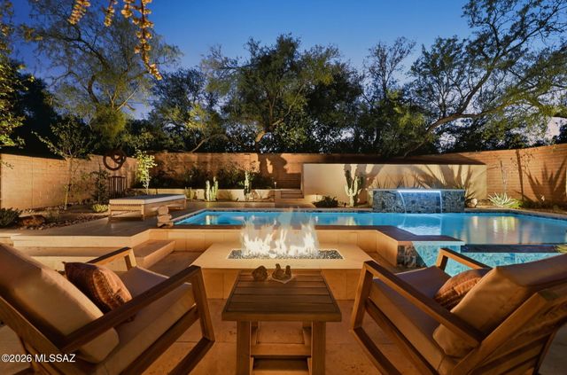 5140 E Woodgate Lane, Tucson, AZ 85712