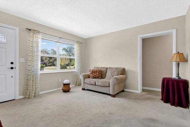 1301 N AMELIA AVENUE, Deland, FL 32724