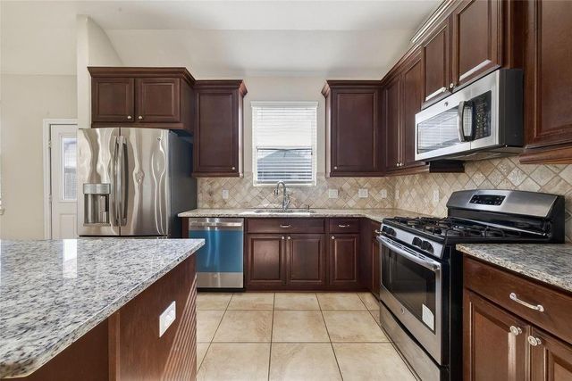 19327 N Cottonwood Green Lane, Cypress, TX 77433