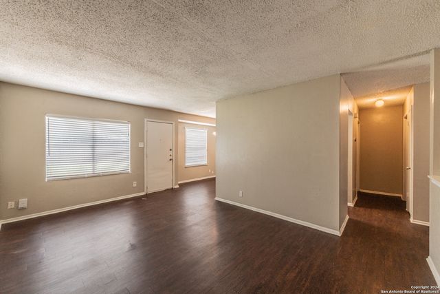 5915 cliff ridge, San Antonio, TX 78250