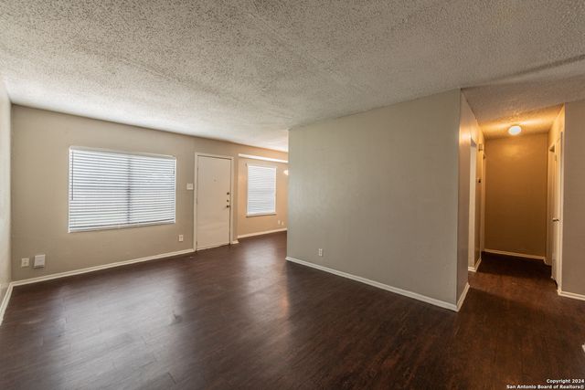 5915 cliff ridge, San Antonio, TX 78250