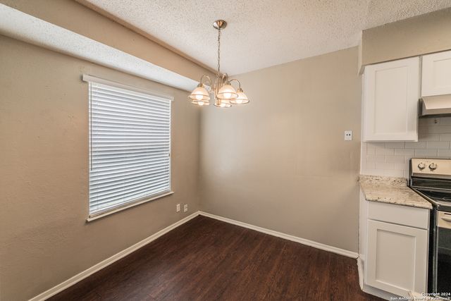 5915 cliff ridge, San Antonio, TX 78250
