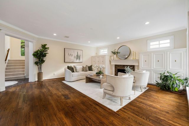 4900 Cedar Street, Bellaire, TX 77401