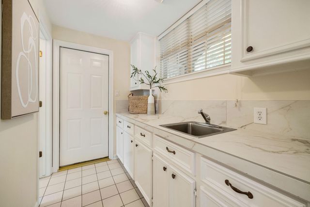 4900 Cedar Street, Bellaire, TX 77401