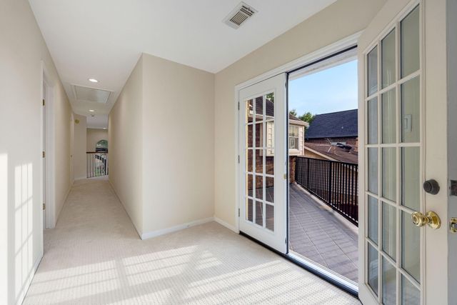 4900 Cedar Street, Bellaire, TX 77401