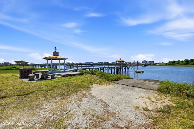 2686 Nags Head Road SW, Supply, NC 28462