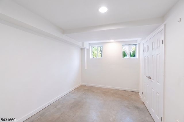 140 Clendenny Ave, Jersey City, NJ 07304