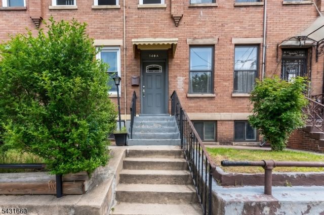 140 Clendenny Ave, Jersey City, NJ 07304