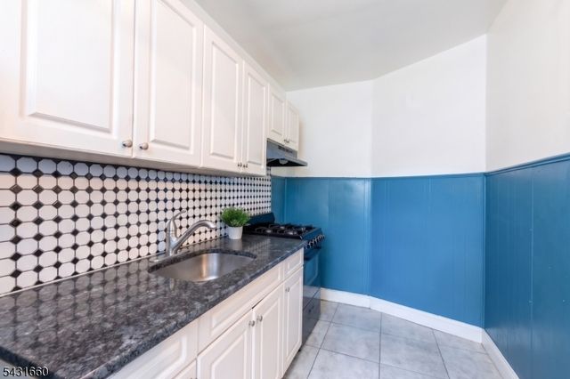 140 Clendenny Ave, Jersey City, NJ 07304