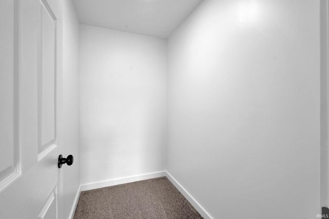 1907 11th Street, Bedford, IN 47421