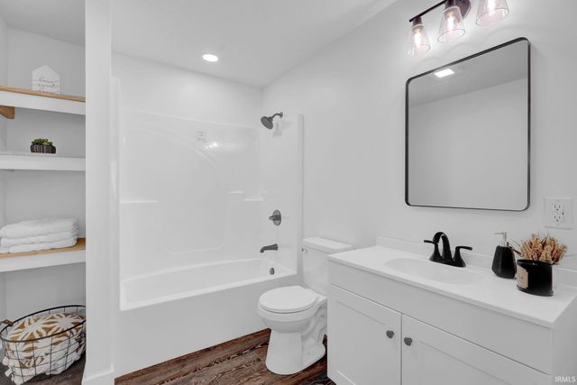 1907 11th Street, Bedford, IN 47421