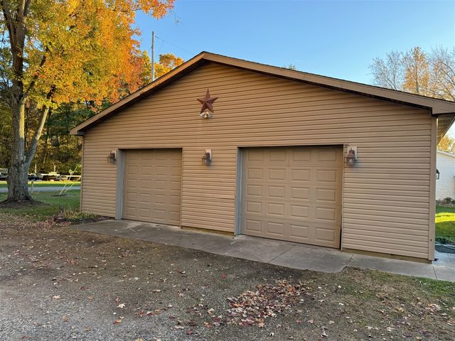 382 W Russell Drive, Coldwater, MI 49036