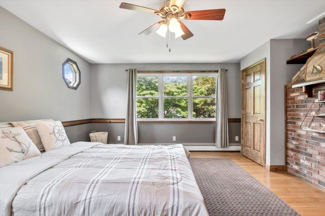 66 Sheaffer Rd, Barnstable, MA 02632