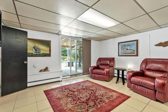 66 Sheaffer Rd, Barnstable, MA 02632