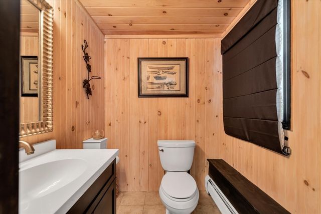 66 Sheaffer Rd, Barnstable, MA 02632